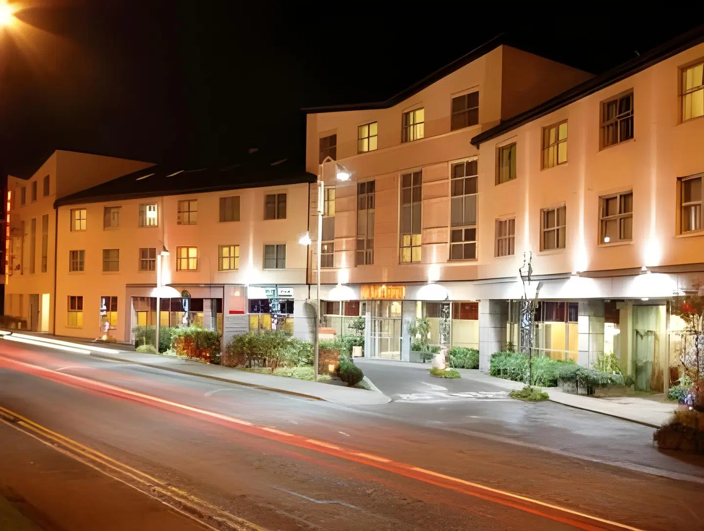 Harbour Hotel EXTERIOR