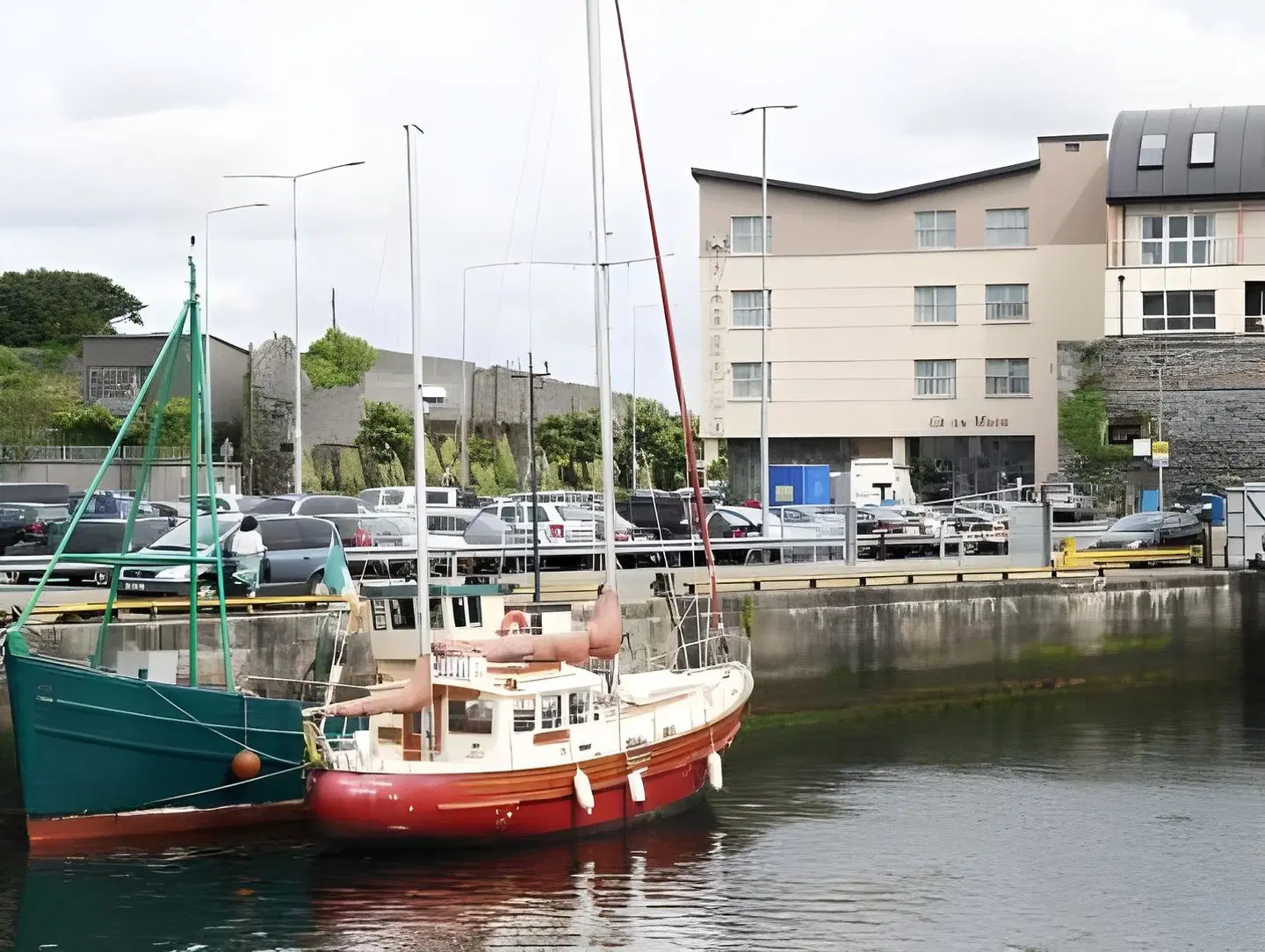 Harbour Hotel EXTERIOR