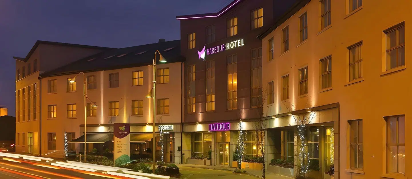 Harbour Hotel EXTERIOR