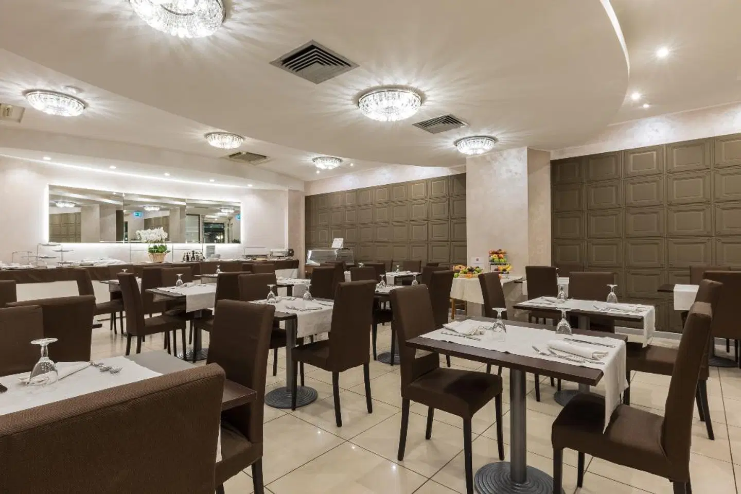 Magri's Hotel Restaurant