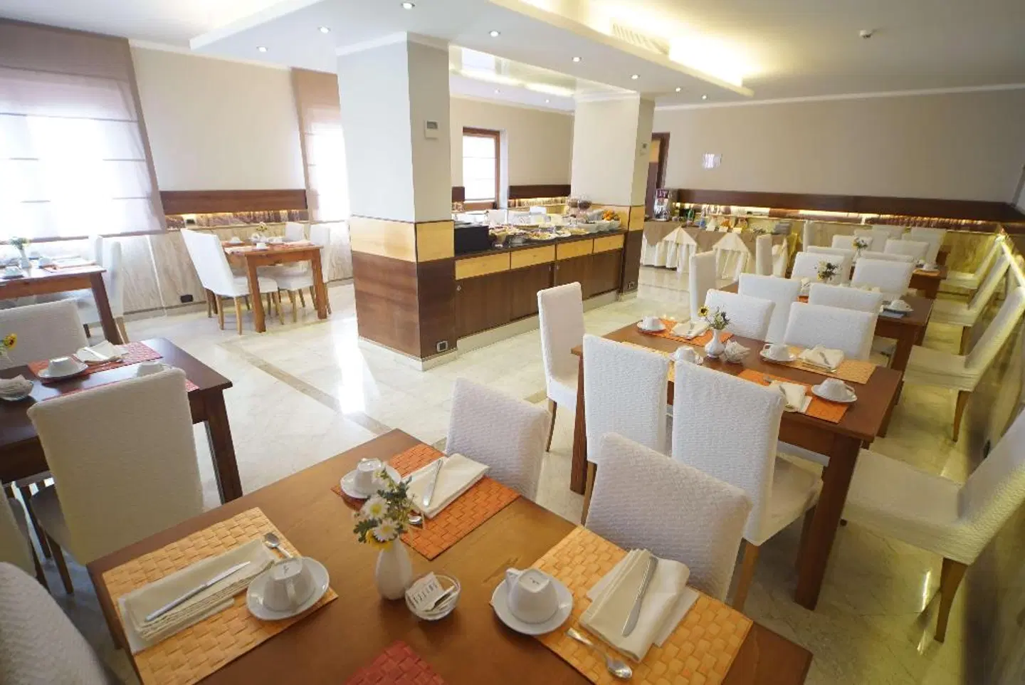 Suites & Residence Hotel Restaurant