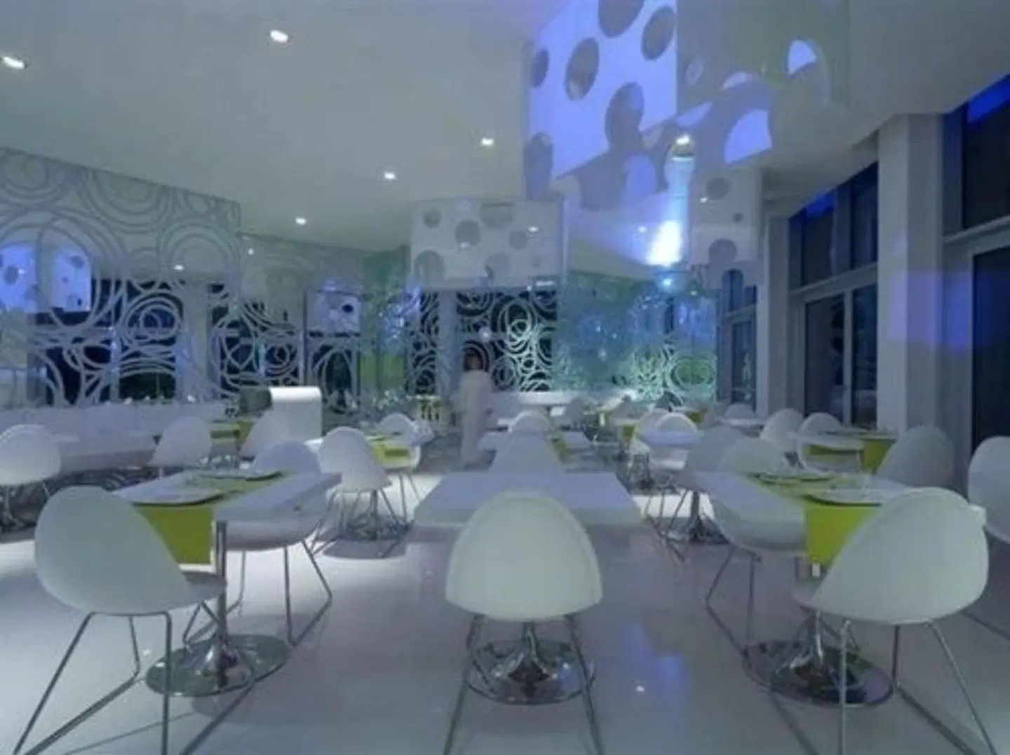 i-Suite Hotel Restaurant