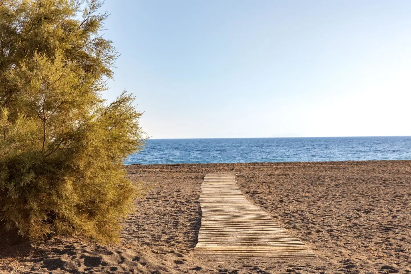 Scorpios Beach Santorini Strand