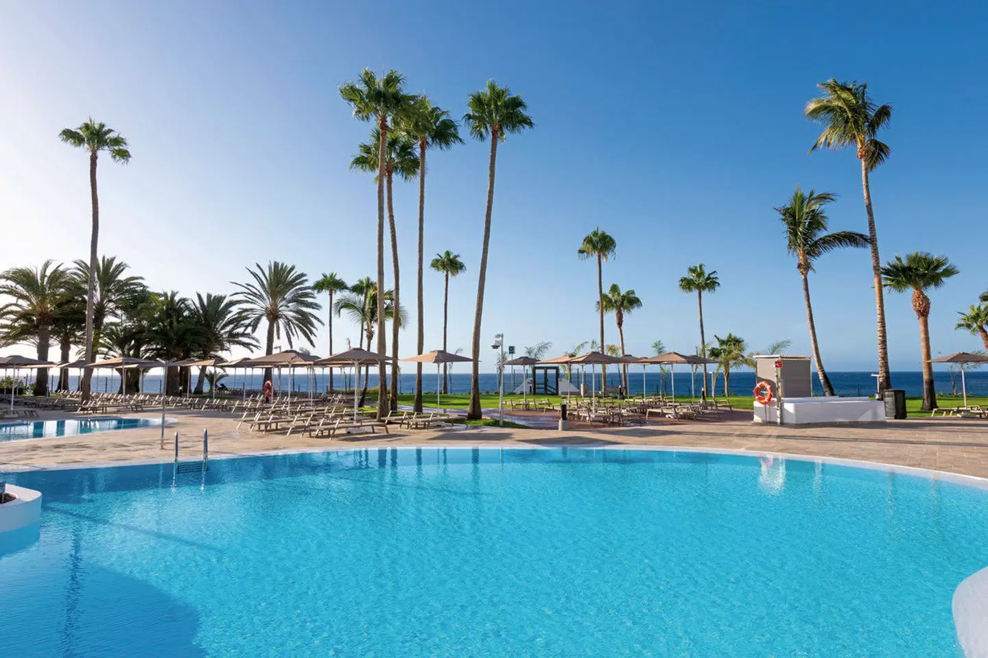 Riu Palace Calypso OUTDOOR_POOL
