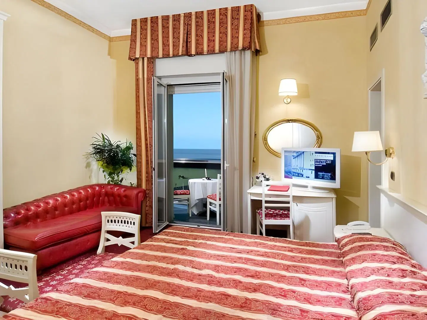 Executive La Fiorita ROOM_EXAMPLE