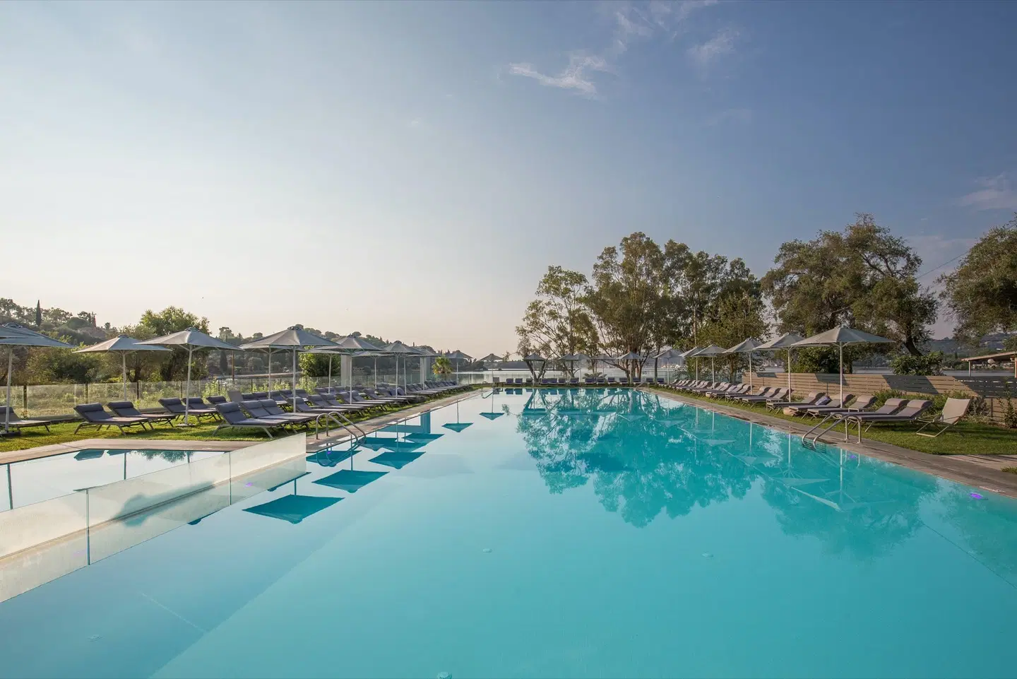 Rodostamo Hotel & Spa OUTDOOR_POOL