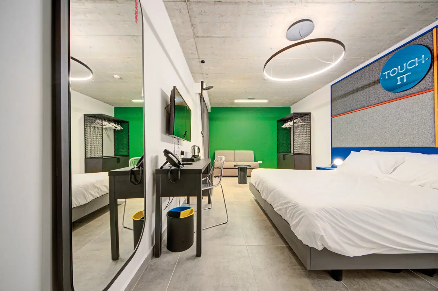 IKYK Hotel ROOM_EXAMPLE