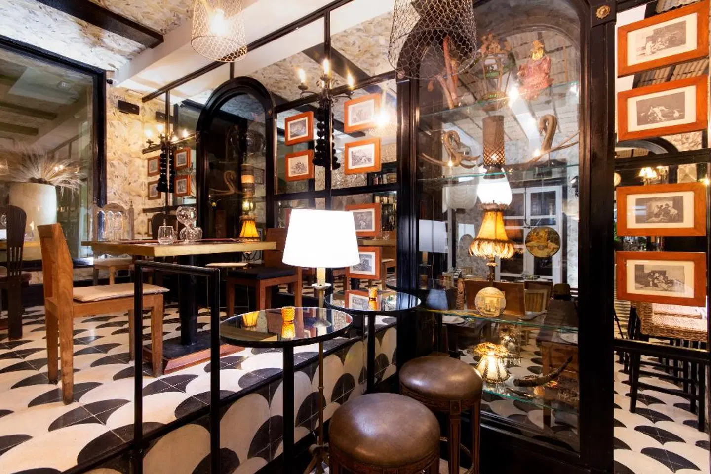 Casa Lola Luxury Collection Bar