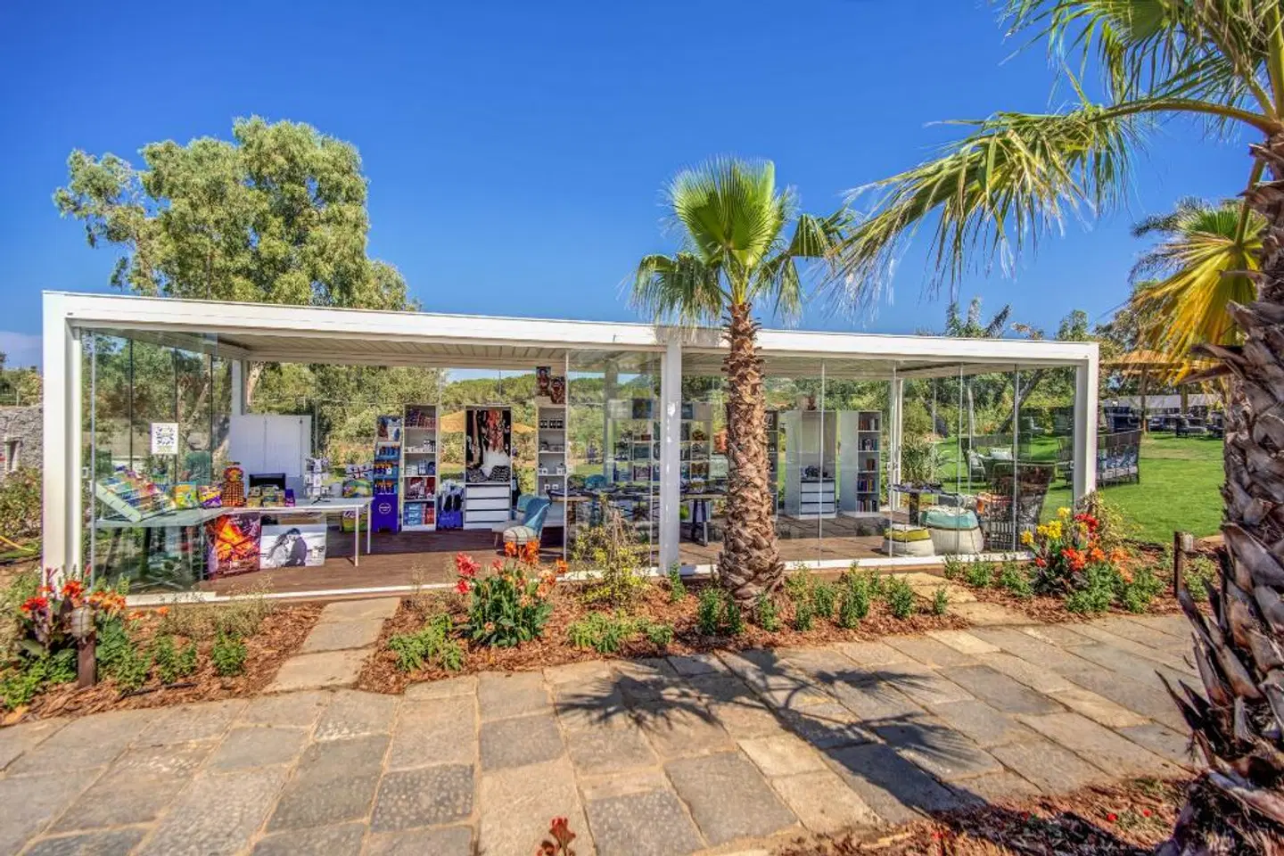 Cala Sinzias Resort EXTERIOR