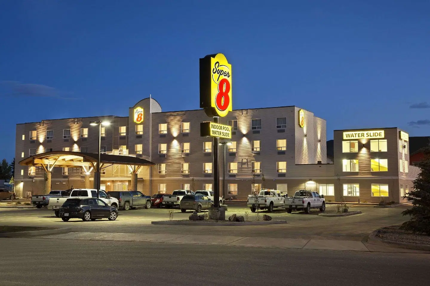 Home Inn & Suites Lloydminster SPORTS_AND_LEISURE