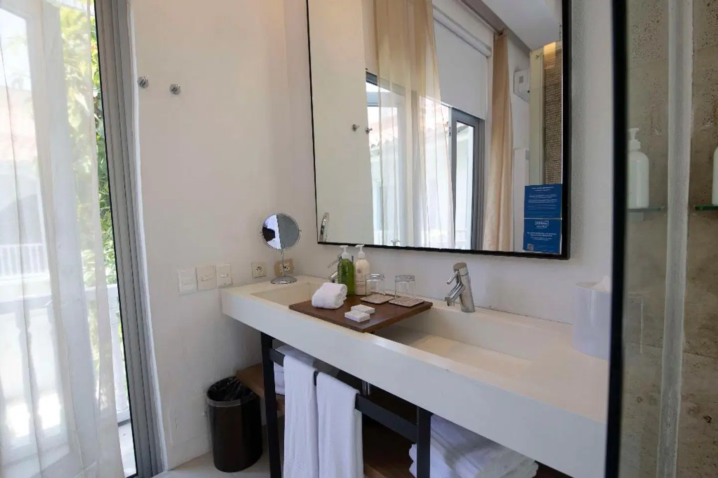 Nacar Hotel Cartagena, Curio Collection by Hilton Badezimmer