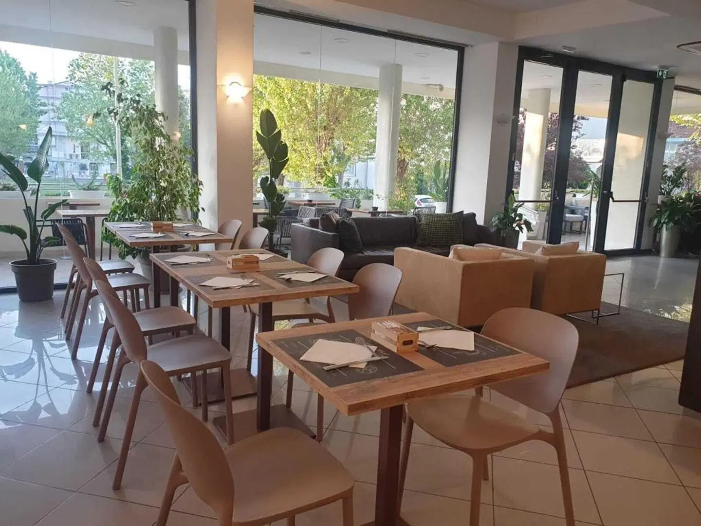 Bianca Vela Restaurant