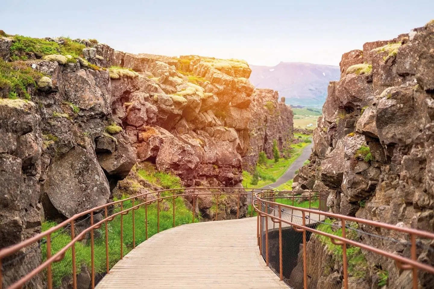 Island erleben - Gletscher, Vulkane und heiße Quellen LANDSCAPE
