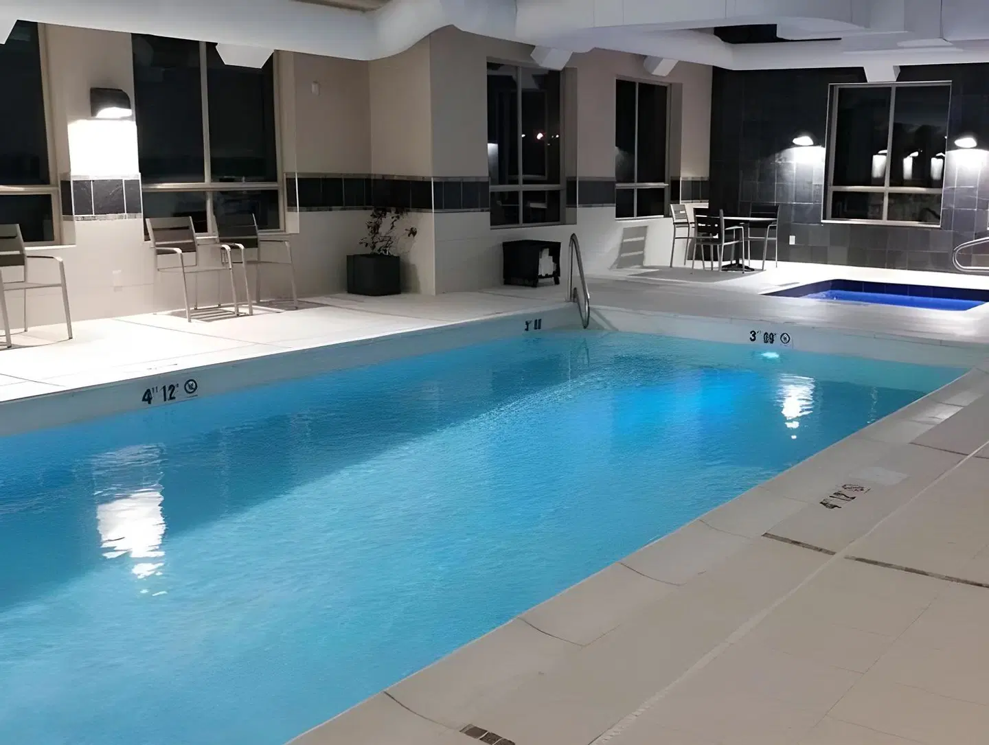 Hampton Inn & Suites by Hilton Regina East Gate Hallenbad