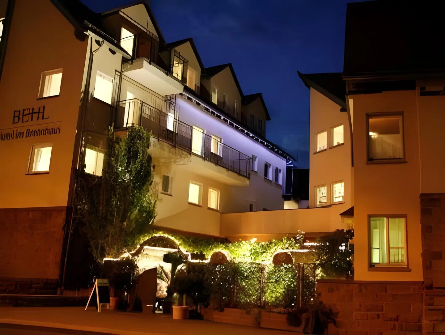 Brennhaus Behl EXTERIOR