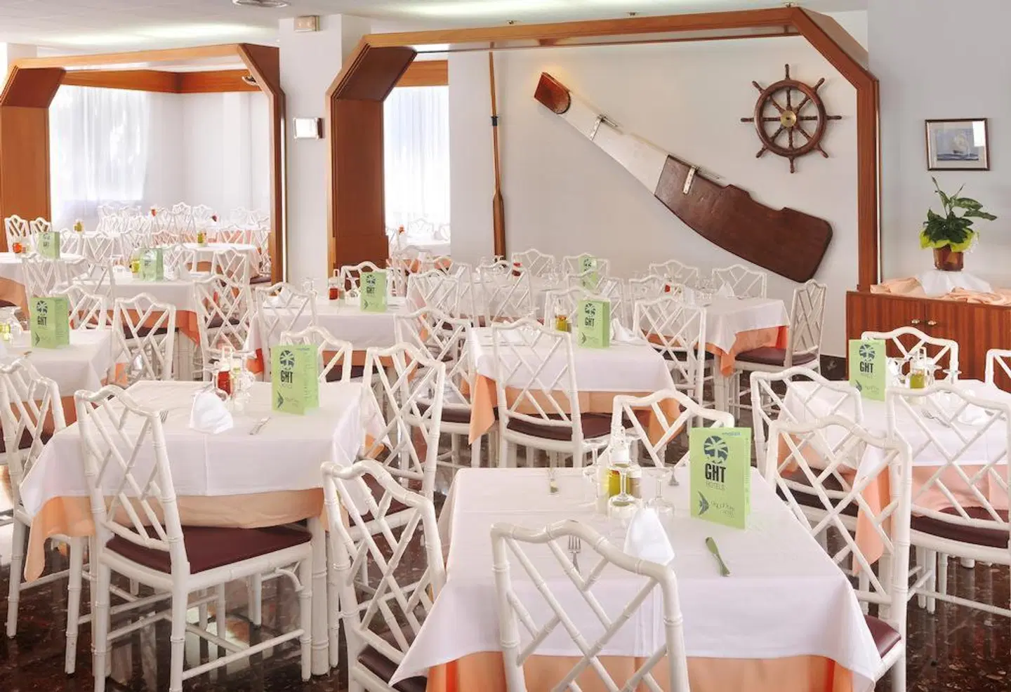 GHT Aquarium & Spa RESTAURANT