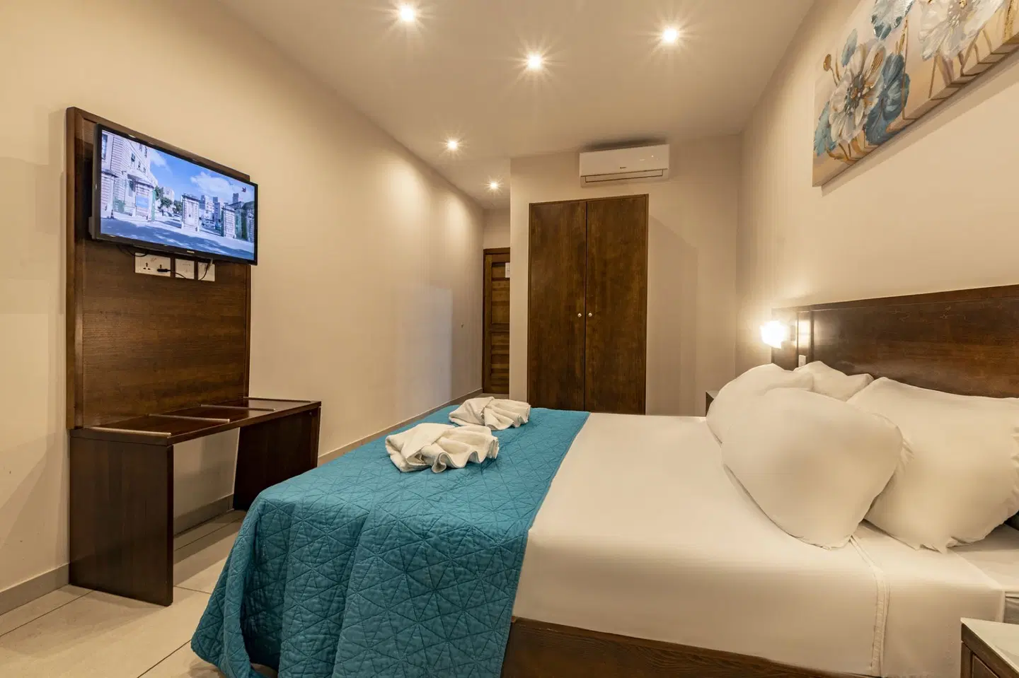 Cerviola Hotel ROOM_EXAMPLE