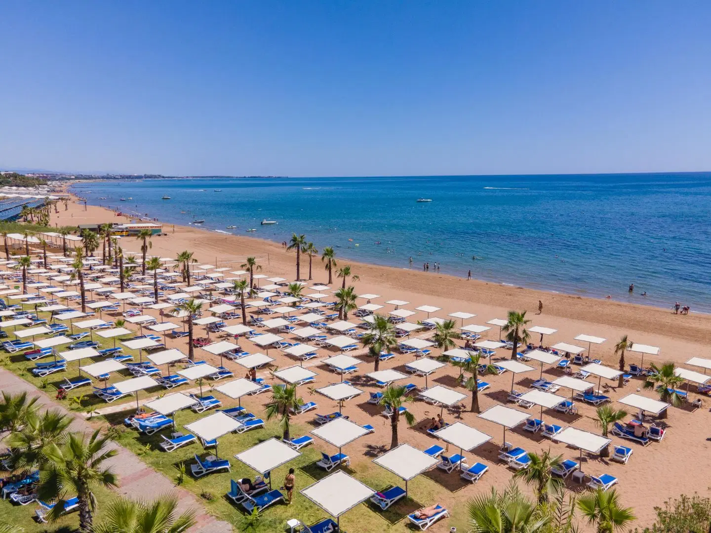 Süral Resort Strand