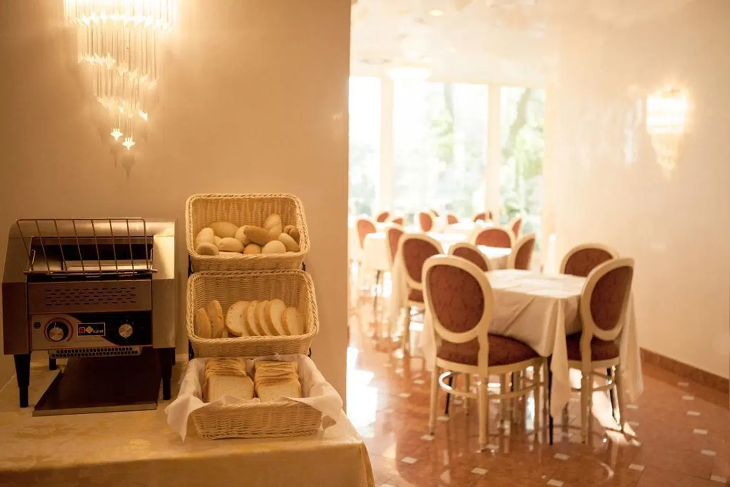 Gallia Palace Restaurant