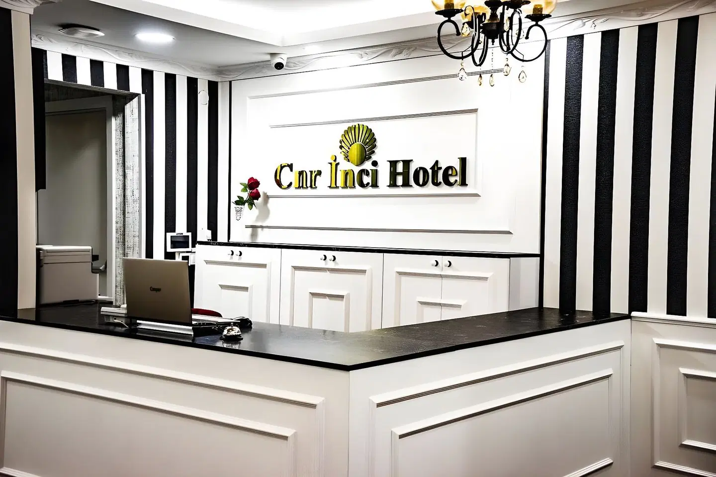 Cnr 'nci Hotel Bar