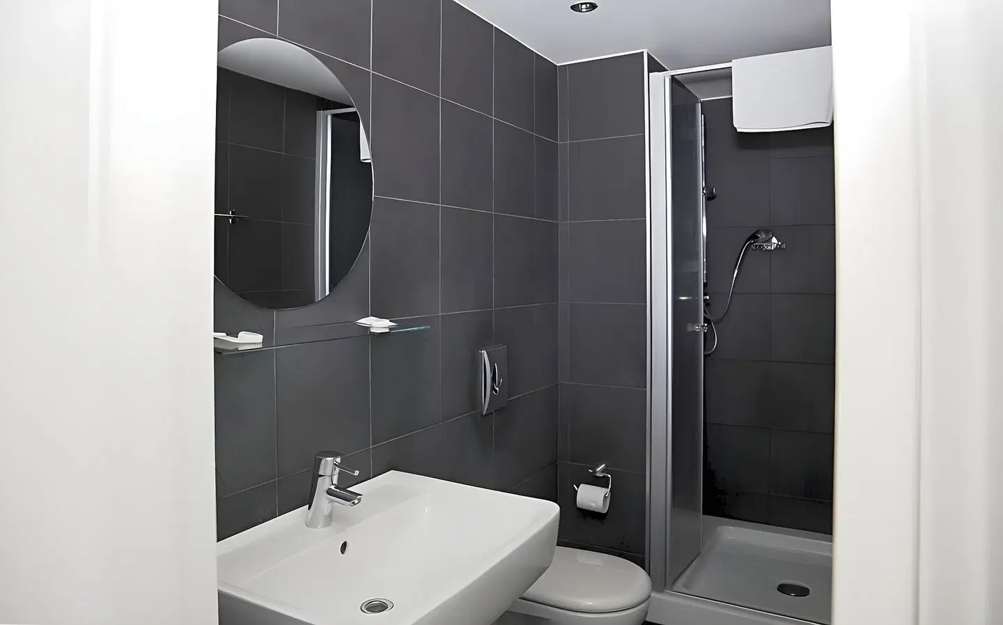 My Hotel Apollon Badezimmer