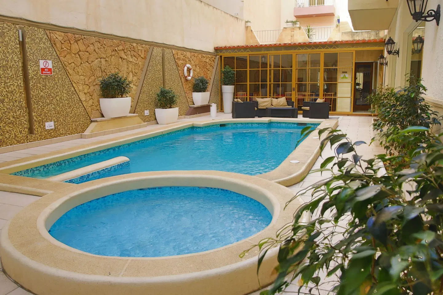 Soreda Hotel Hallenbad