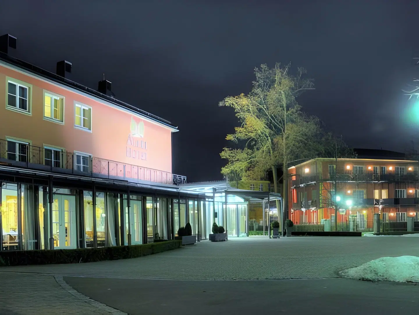 Allee Hotel EXTERIOR