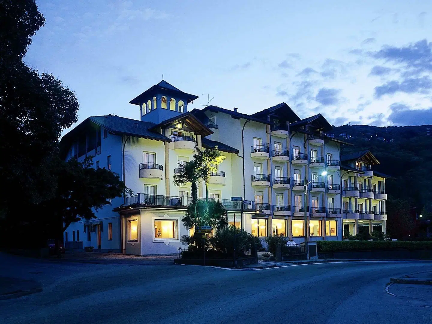 Della Torre EXTERIOR