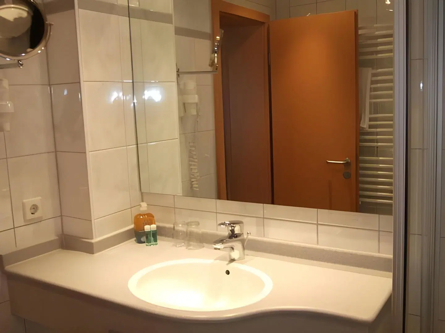 Wilder Mann Badezimmer