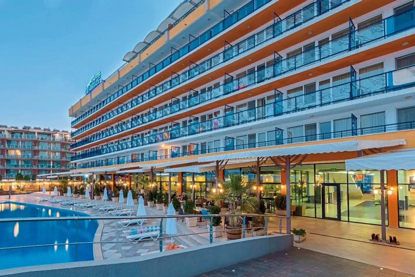 Glarus Beach EXTERIOR