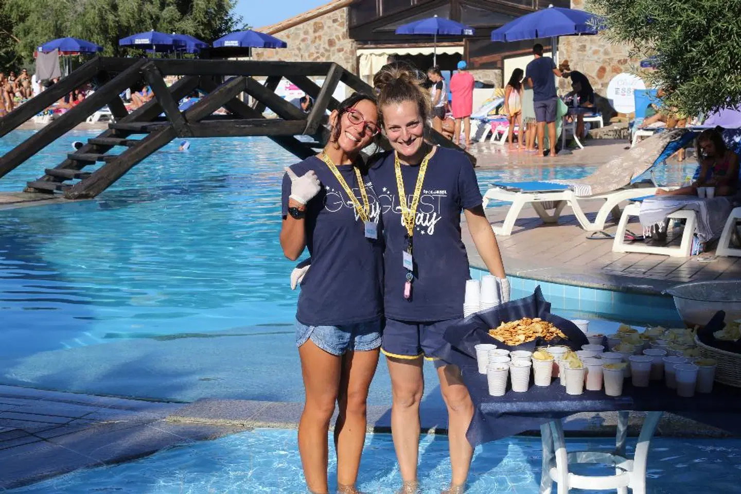 Club Esse Cala Golone Beach Village PEOPLE