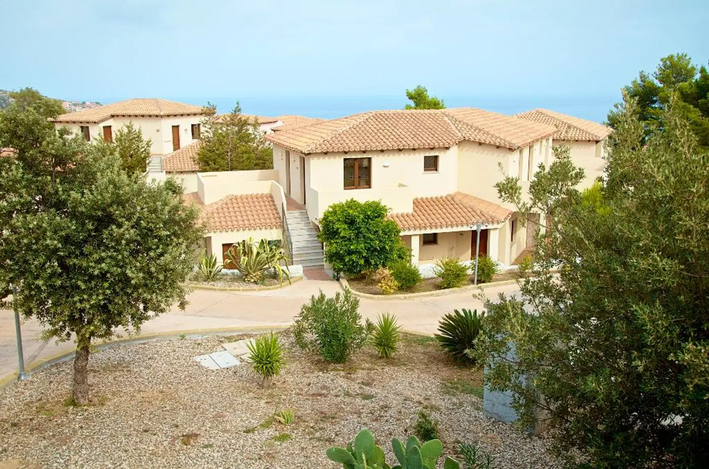 Club Esse Cala Golone Beach Village EXTERIOR