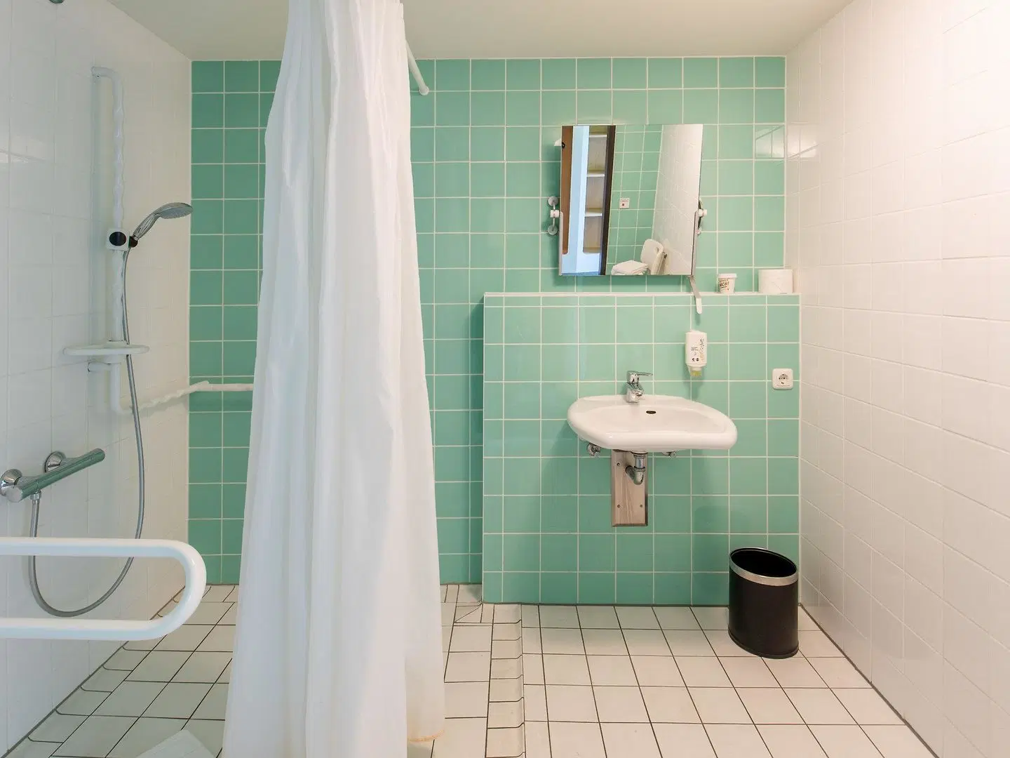 B&B Hotel Erlangen Badezimmer