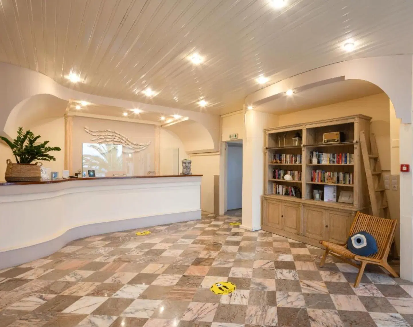 Aurora Beach LOUNGE_LOBBY