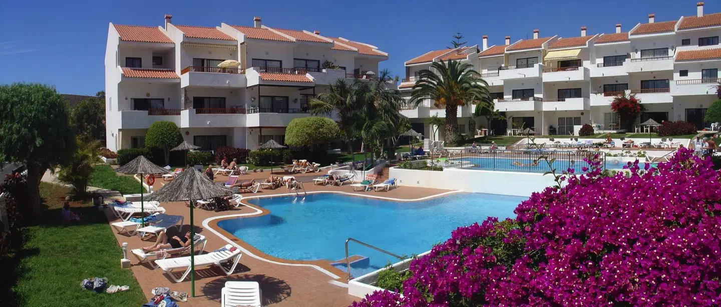 Cristian Sur OUTDOOR_POOL