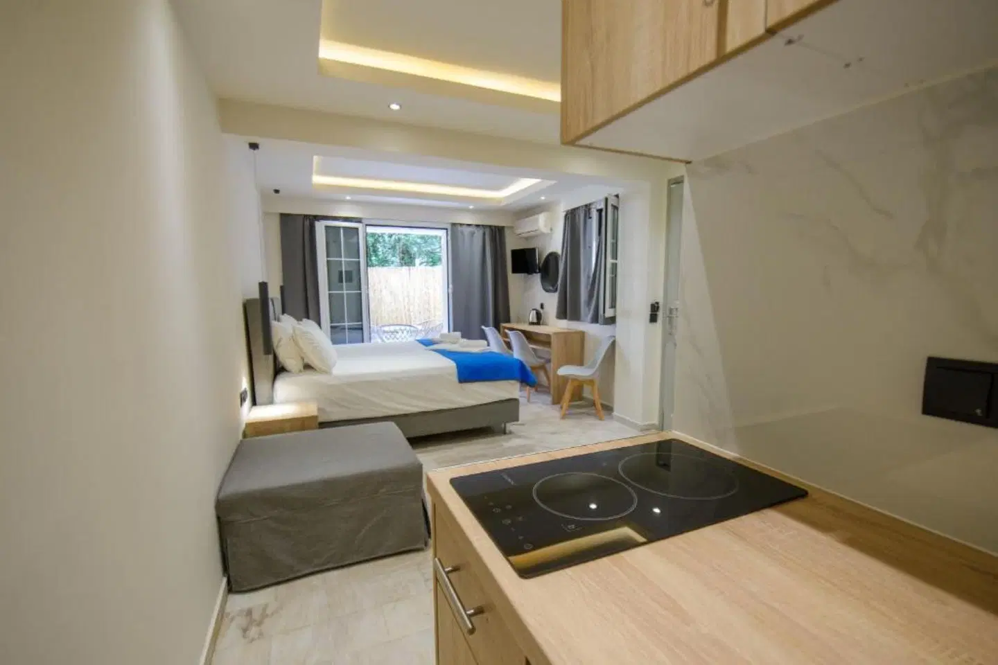 Flora Saint Spiridon ROOM_EXAMPLE