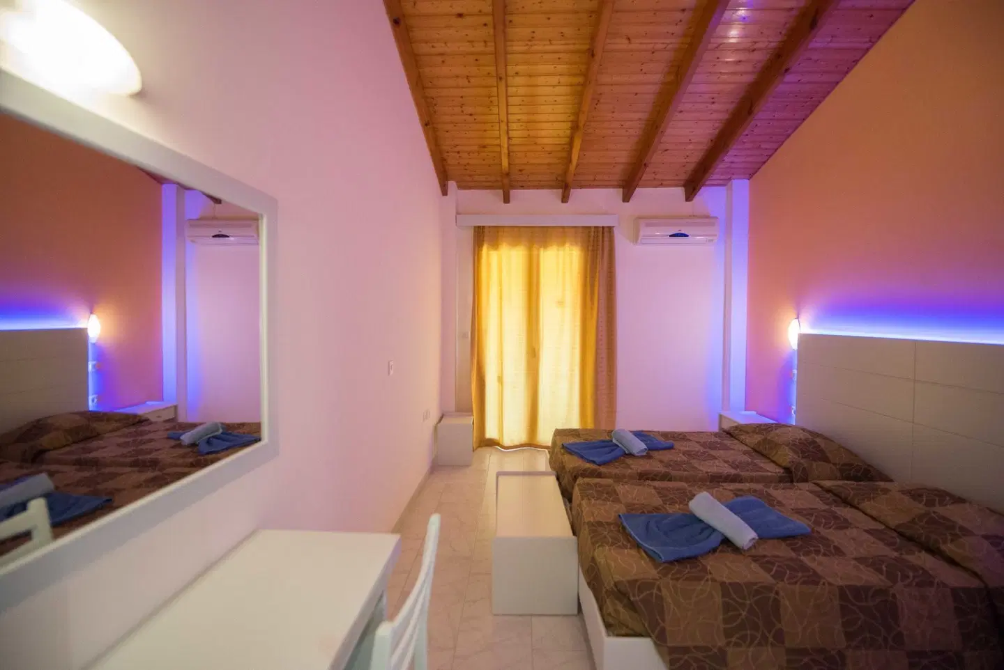 Silver Beach ROOM_EXAMPLE