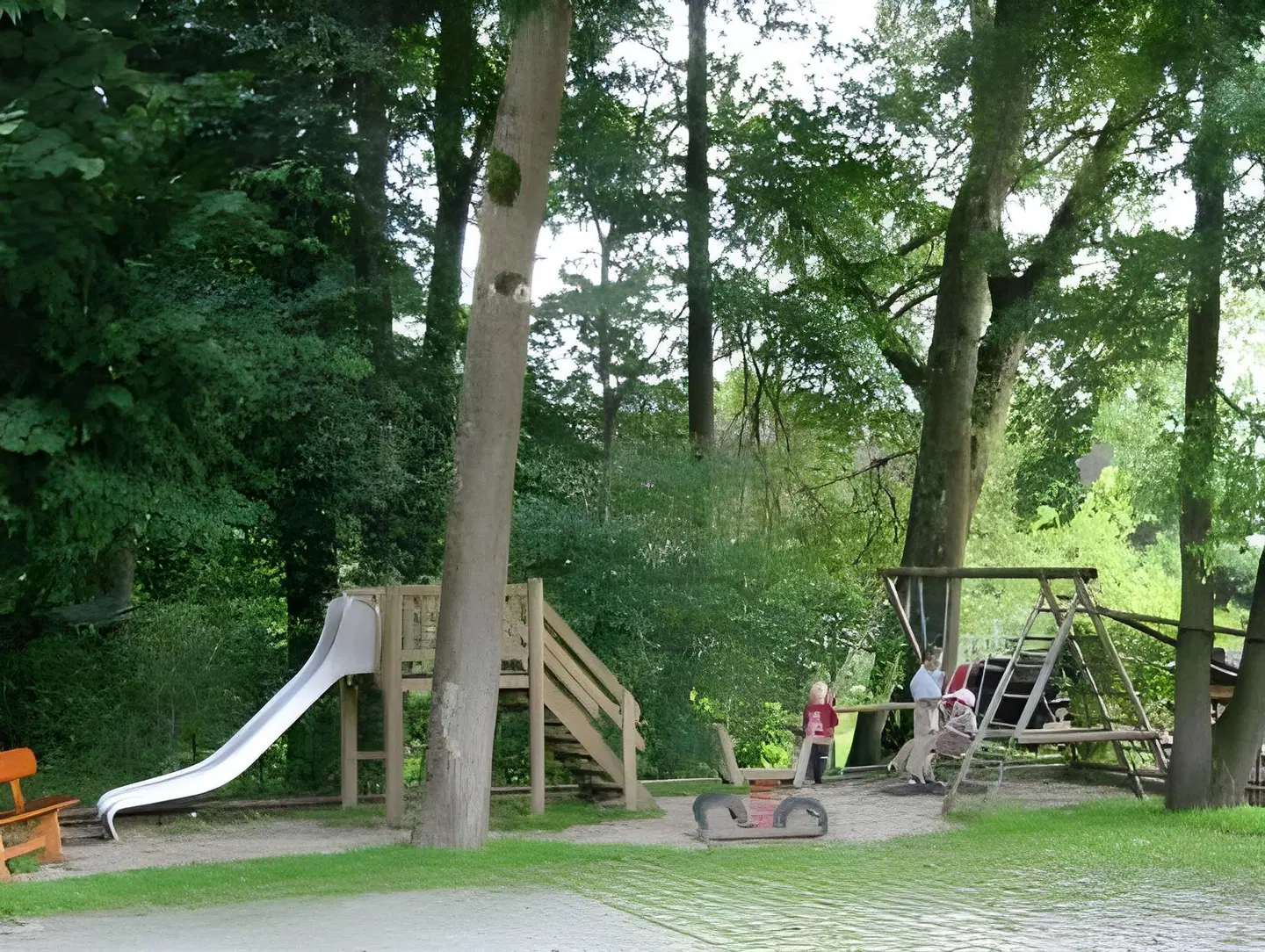 Am Schloß SPORTS_AND_LEISURE