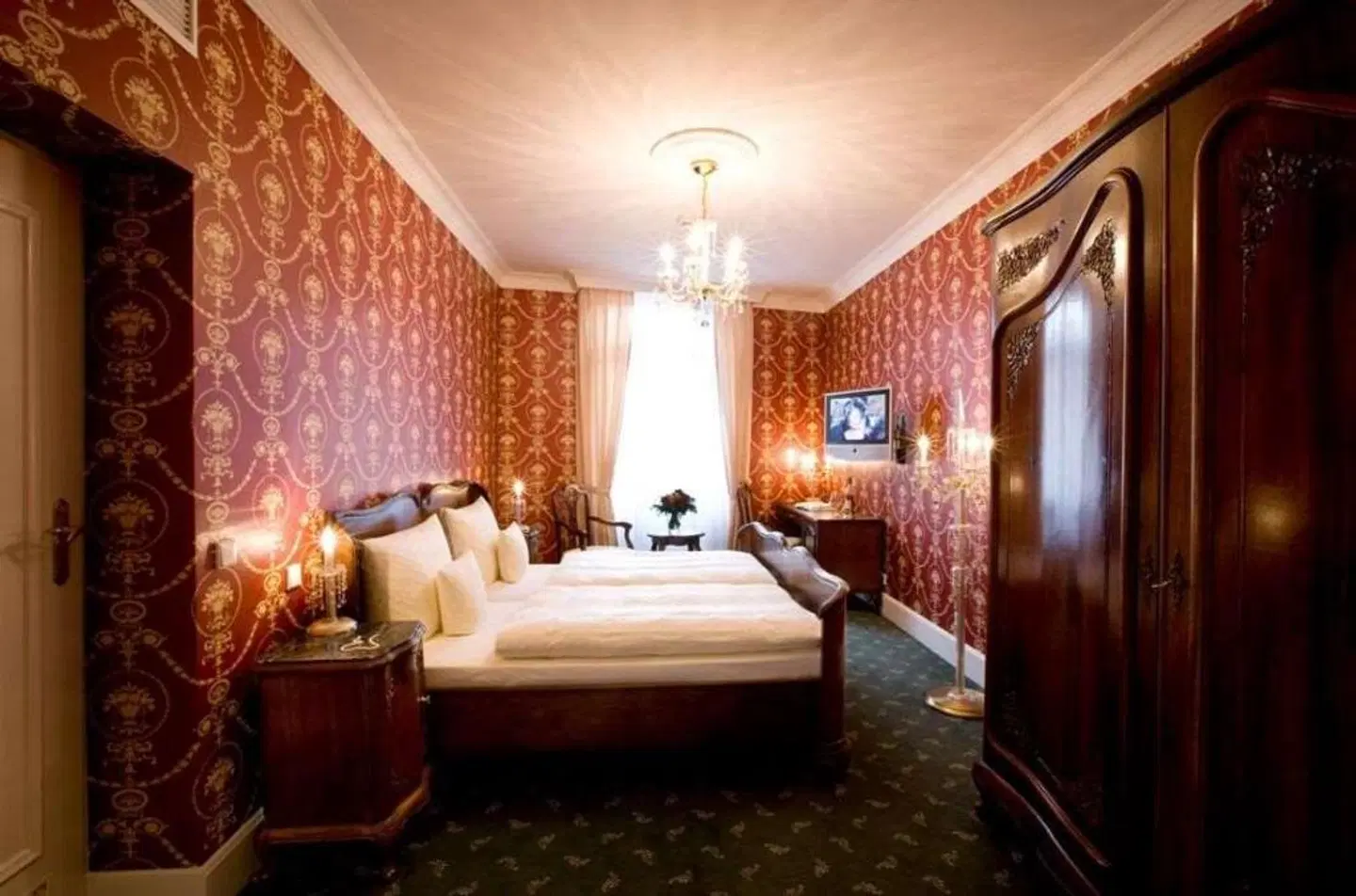 Zum Hirsch HEALTH_BEAUTY