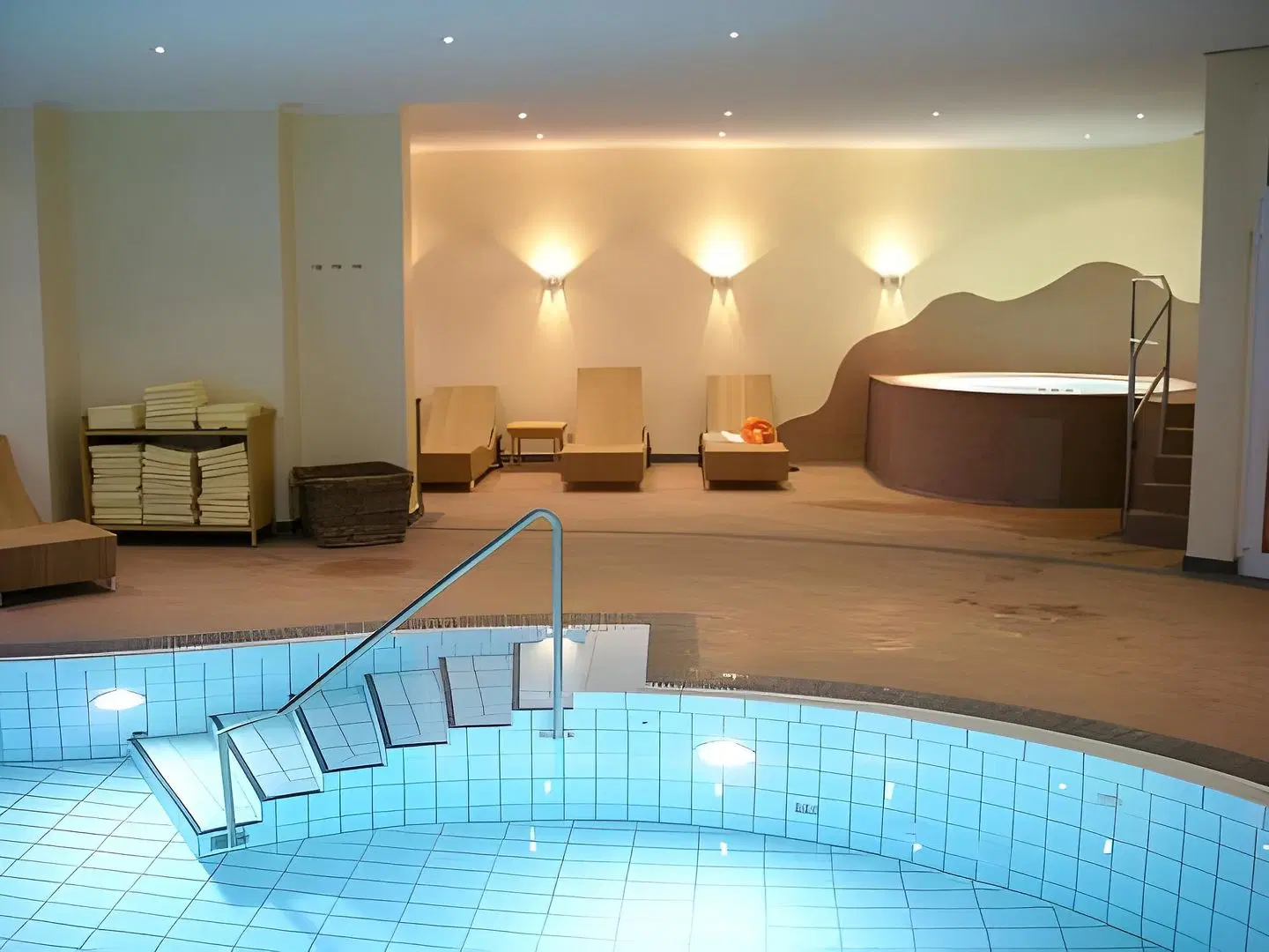 Heimathenhof Hallenbad