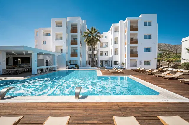 Arminda Hotel & Spa OUTDOOR_POOL