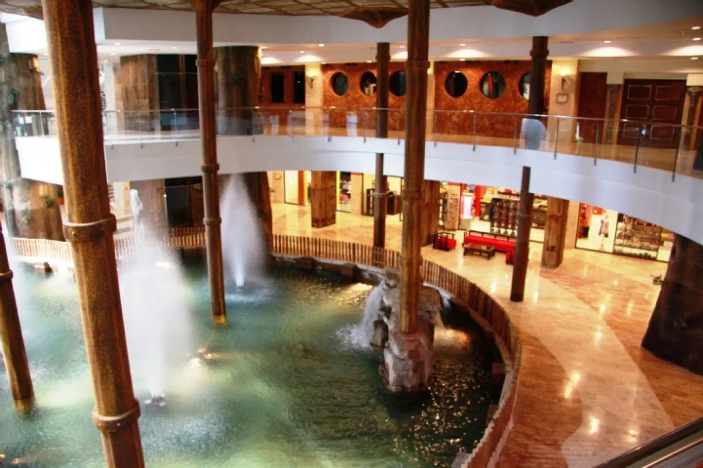 Holiday Polynesia LOUNGE_LOBBY