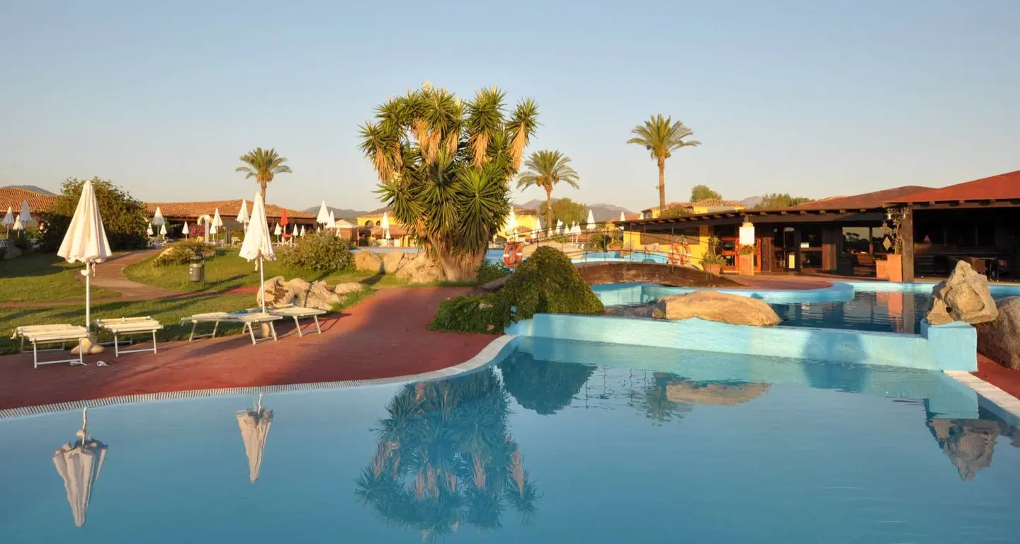Valtur Sardegna Baia dei Pini Resort OUTDOOR_POOL