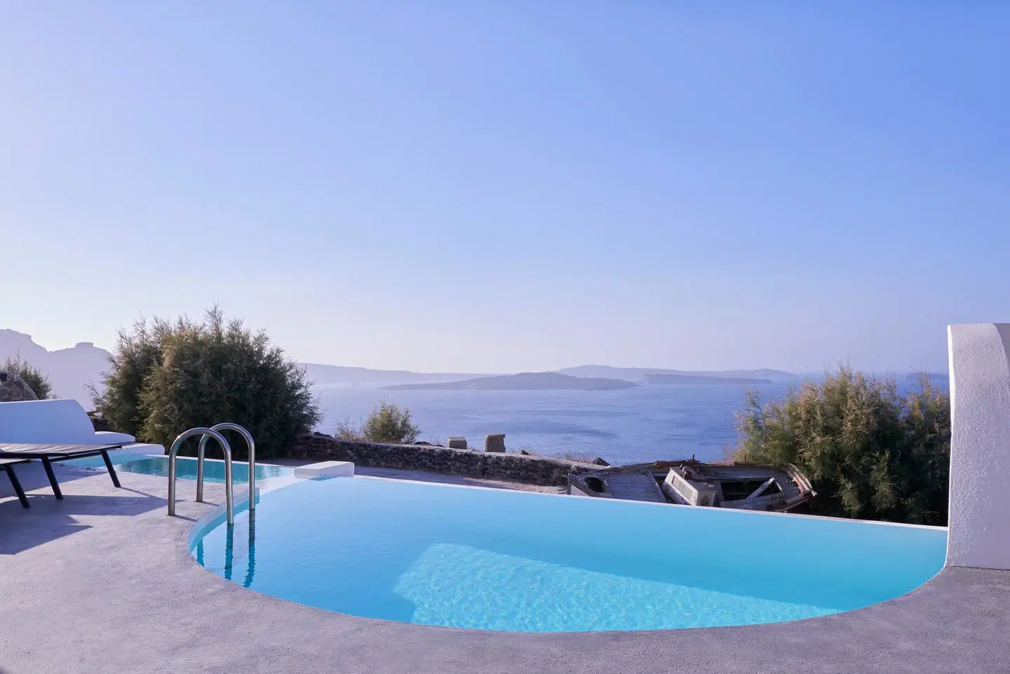 Mr and Mrs White Santorini OUTDOOR_POOL