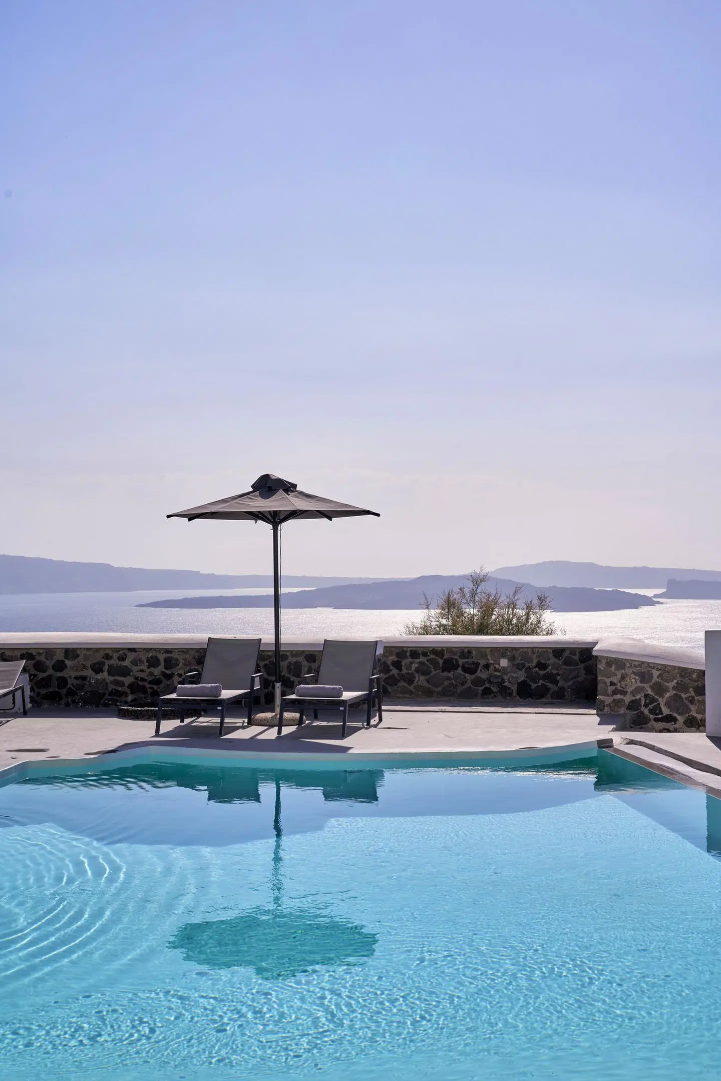 Mr and Mrs White Santorini OUTDOOR_POOL