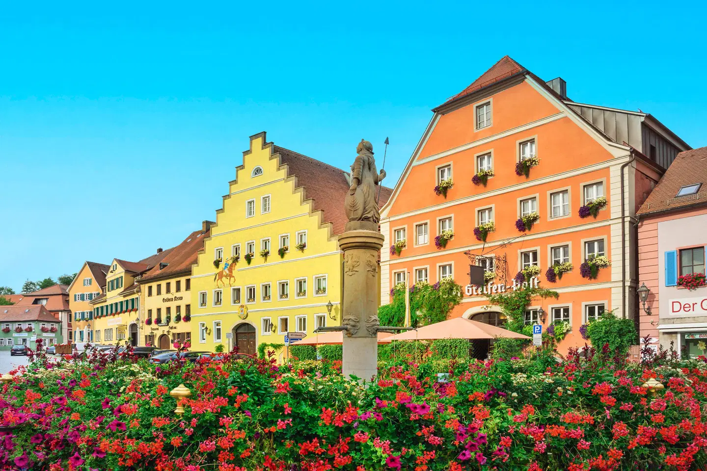 Greifen-Post EXTERIOR