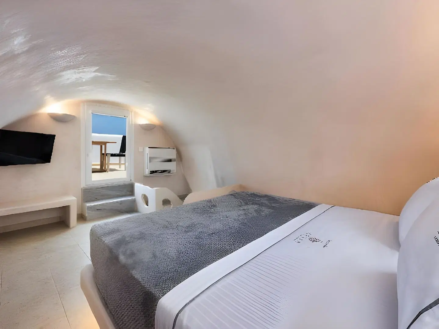 Aelia Luxury Suites ROOM_EXAMPLE