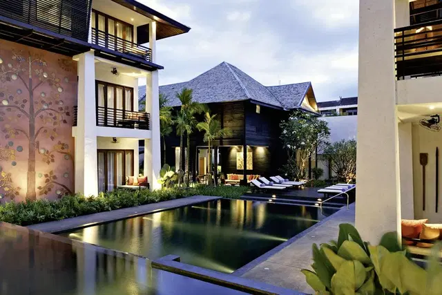 U Chiang Mai OUTDOOR_POOL