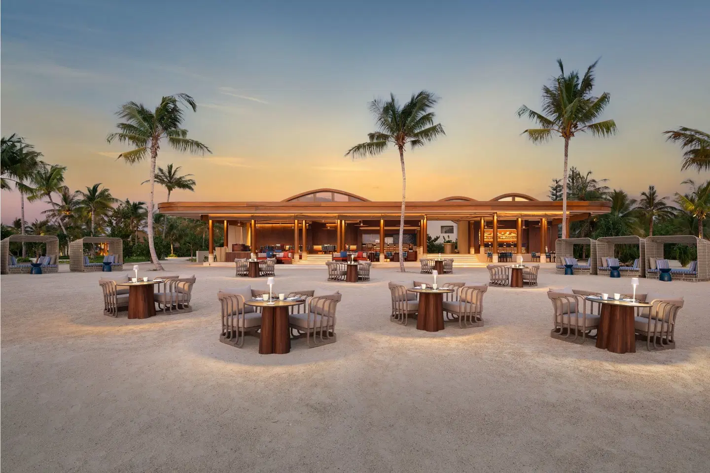 Centara Grand Lagoon Maldives RESTAURANT