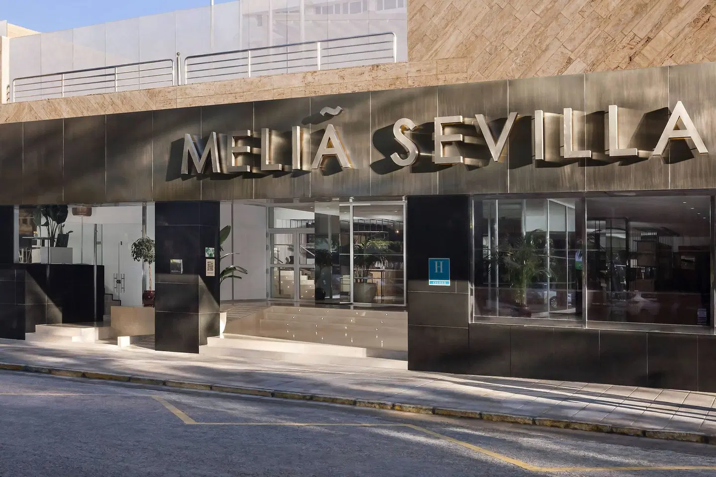 Meliá Sevilla EXTERIOR